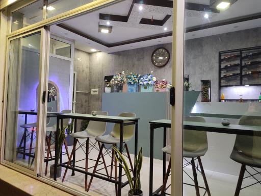 کافی شاپ وال