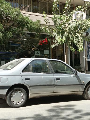 عکس تعمیرگاه موبایل قائم