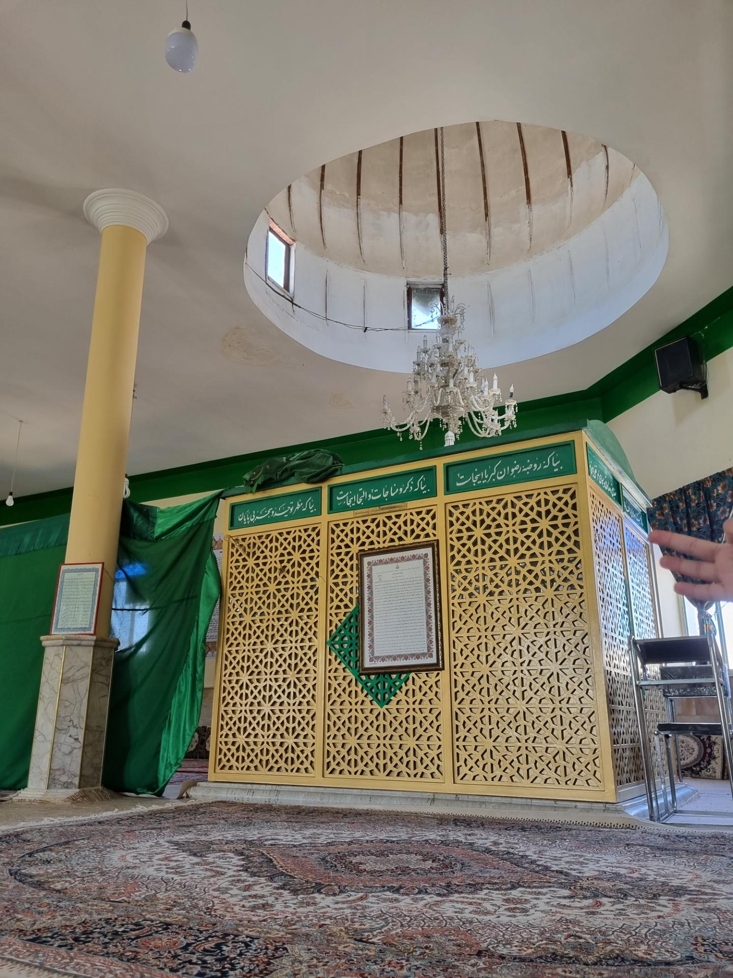 عکس امامزادگان سید فتح الله و ربابه بیگم و سید عماد