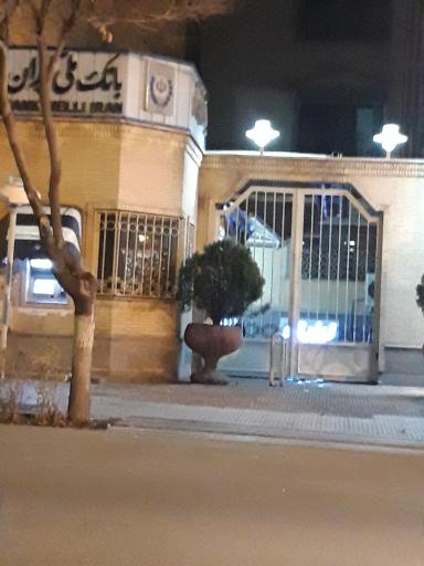 خودپرداز بانک ملی
