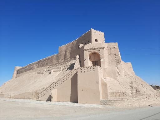 عکس قلعه ساسانی مروست