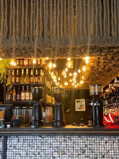 عکس کافه آرو