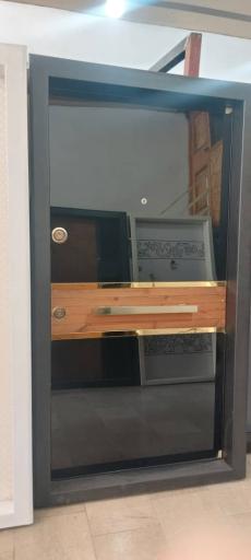 عکس درب ضد سرقت و کابینت نجاریان