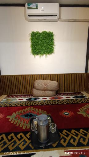 عکس کافه بنیامین خان