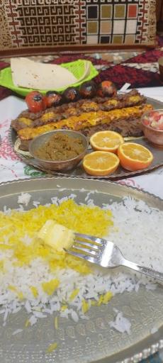 رستوران سنتی سپیدار