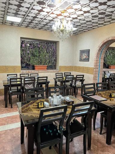عکس رستوران سنتی سپیدار