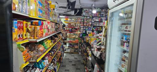 عکس سوپر مارکت سما