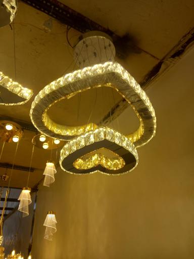 عکس تولیدی لوستر برنز انعکاس