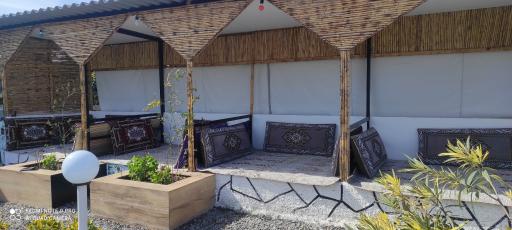 عکس رستوران جزیره سرخ رود