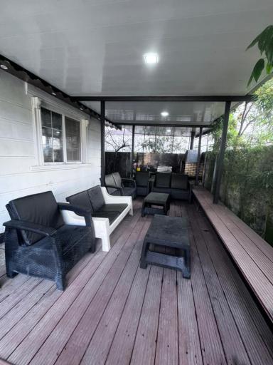 عکس خانه مسافر باران