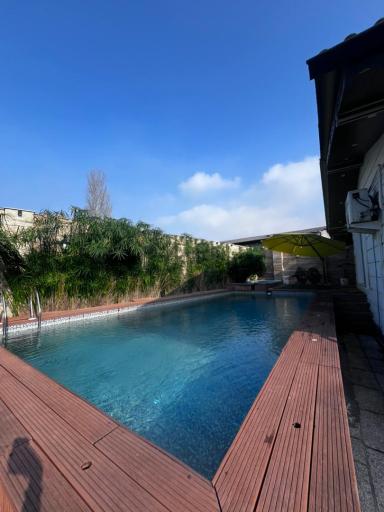 عکس خانه مسافر باران