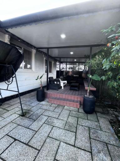 عکس خانه مسافر باران