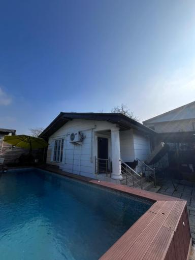 عکس خانه مسافر باران