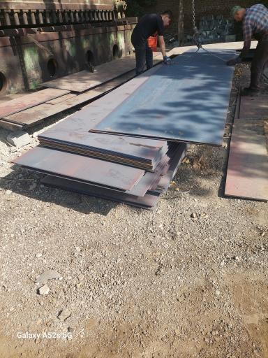 عکس آهن فروشی کرمی