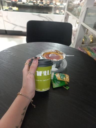 عکس شیرینی و کافه ناتلی