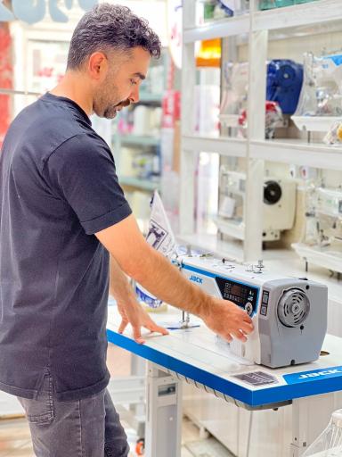 عکس مرکز خدمات چرخ خیاطی کاچیران و ژانومه امیری راد