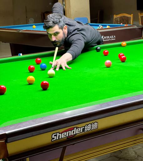 باشگاه بیلیارد و کلوپ آزادی 