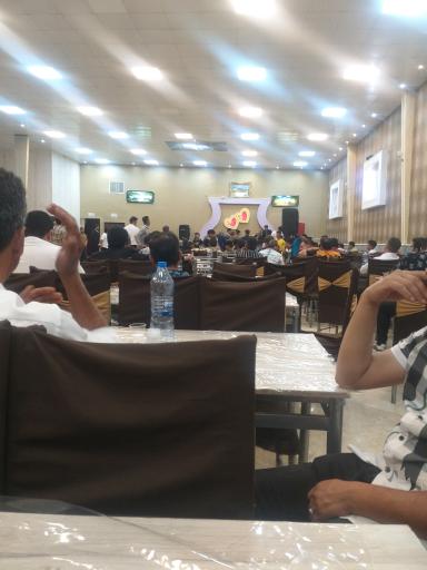 عکس تالار بزرگ نگین طلایی