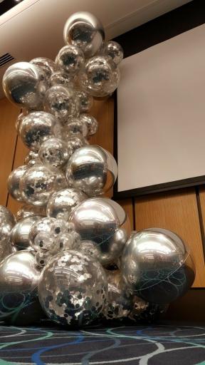 عکس فروشگاه تم تولد بلک لایت