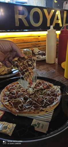 عکس کافه فست فود رویال