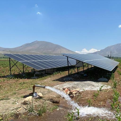 عکس نمایندگی پنل های خورشیدی