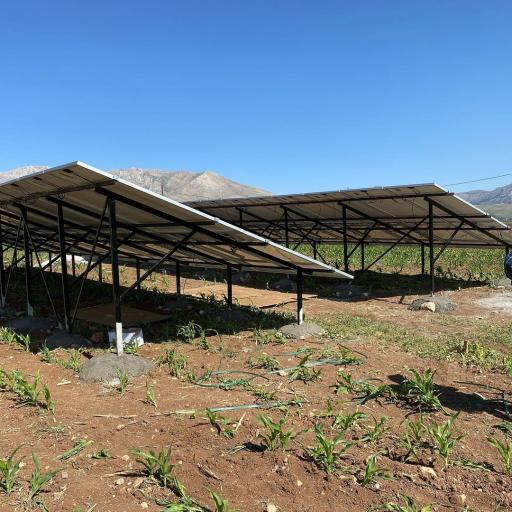 عکس نمایندگی پنل های خورشیدی