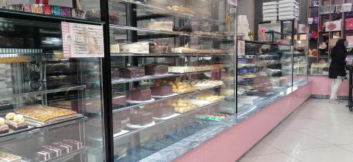 عکس شیرینی فروشی نیوشا +