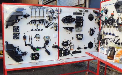 عکس فنی مهندسی نوین صنعت خودرو