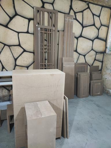 عکس کارآگاه رنگ آمیزی و پولستر کاری