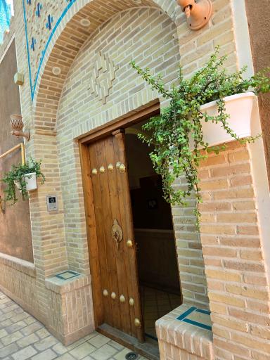 عکس آموزشگاه موسیقی ماهورا