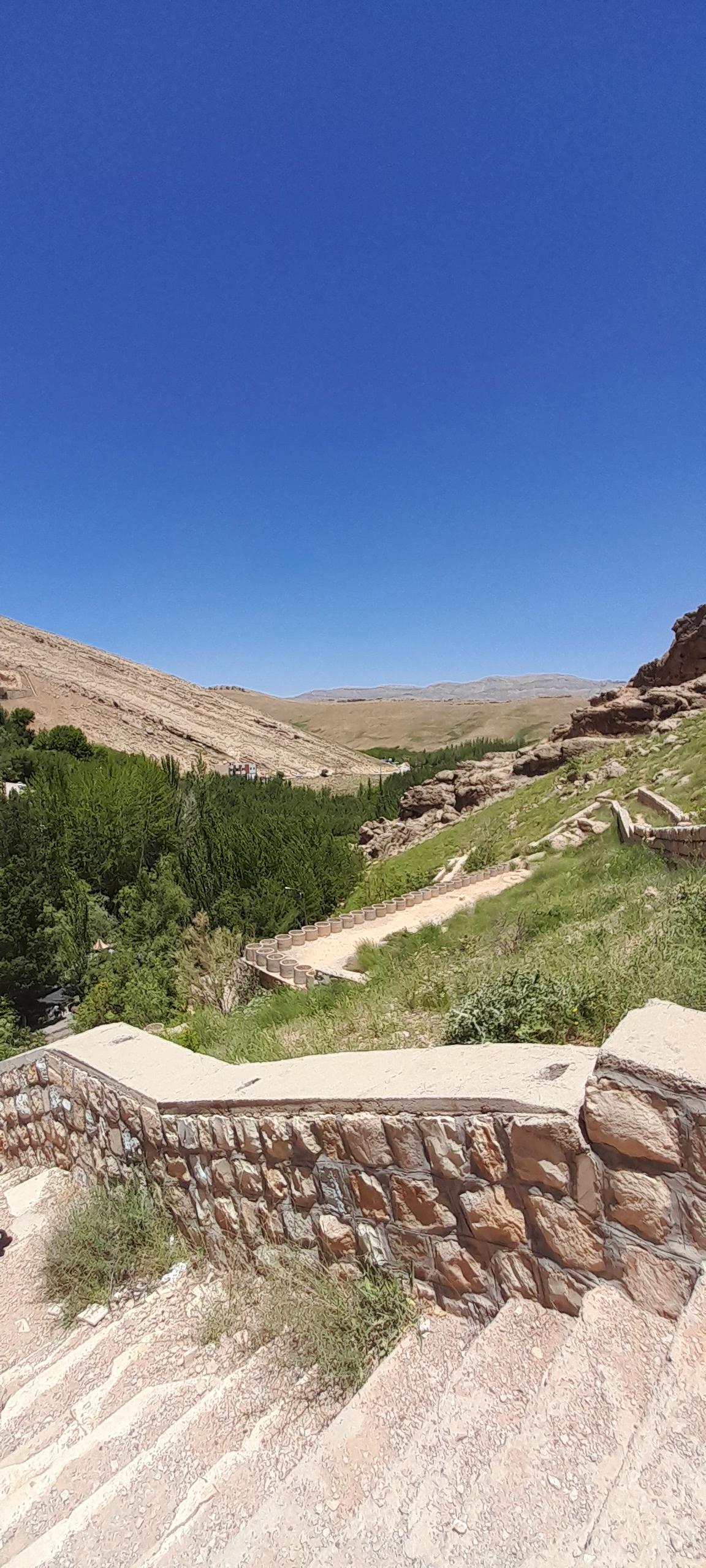 عکس چشمه پیرغار
