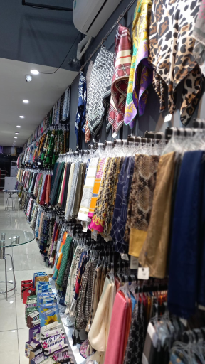 عکس فروشگاه شهر شال