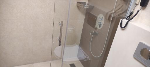 عکس هتل نور حیات