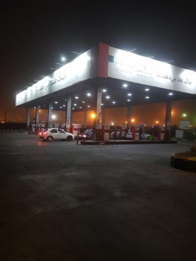 عکس پمپ بنزین جایگاه 220 فجر