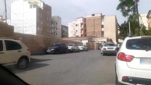 عکس مجتمع آموزشی مهر رادیرا