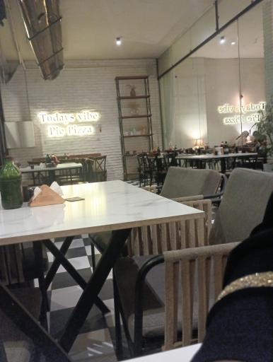 عکس رستوران ایتالیایی پای