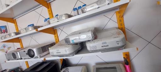 ماشین های اداری فروهش