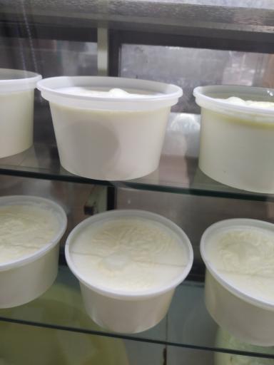 عکس لبنیات حسینی 