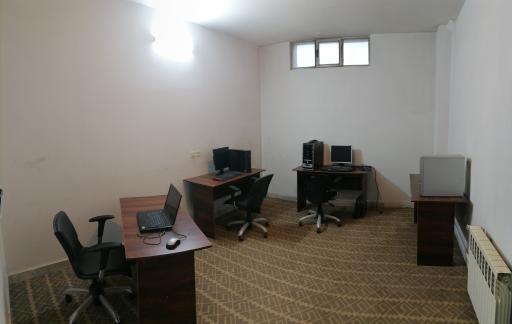 عکس مجتمع آموزشی گراد