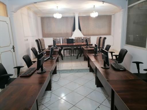 عکس آموزشگاه فنی و حرفه ای گراد