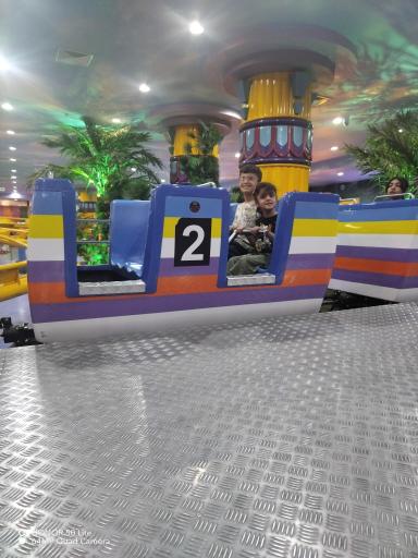 عکس شهربازی سربسته ایران لند