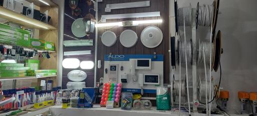 عکس الکتریکی نورا