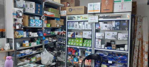 عکس الکتریکی نورا