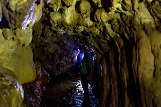 عکس غار آبی شیرز