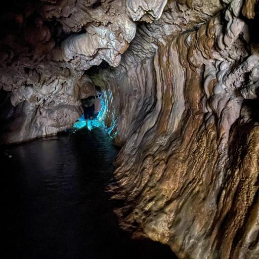 عکس غار آبی شیرز