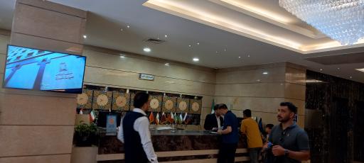 عکس مجتمع تجاری اقامتی حیات شرق