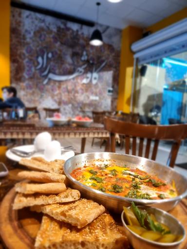 عکس کافه شهرزاد