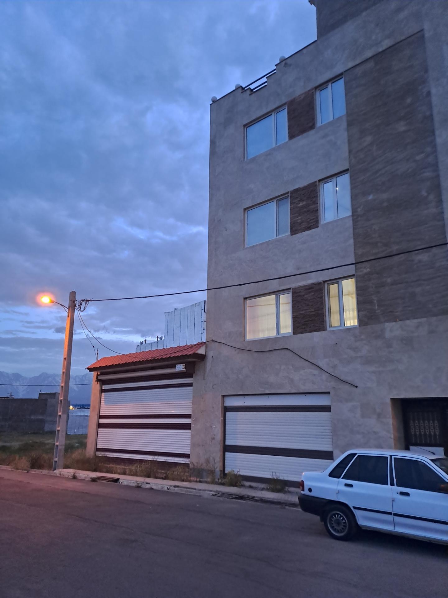 عکس مجتمع مسکونی تابش