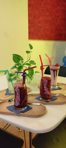 عکس کافی‌شاپ پتوس