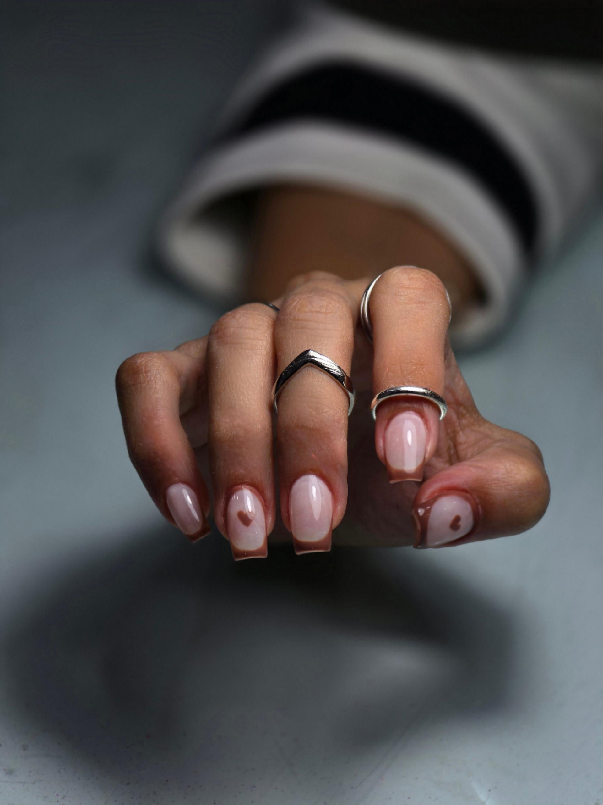 عکس خدمات ناخن مروارید